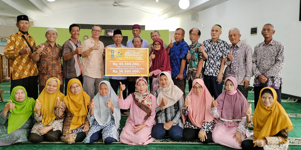 Berdayakan Purna Tugas UII LAZIS UNISIA Berikan Bantuan Modal Usaha